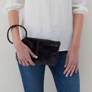 Hobo Sable Wristlet Black